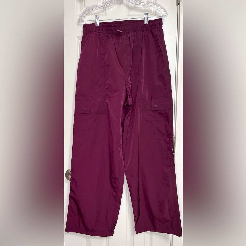 PINK Victoria’s Secret Parachute Cargo Pants NWT in Wild Rose